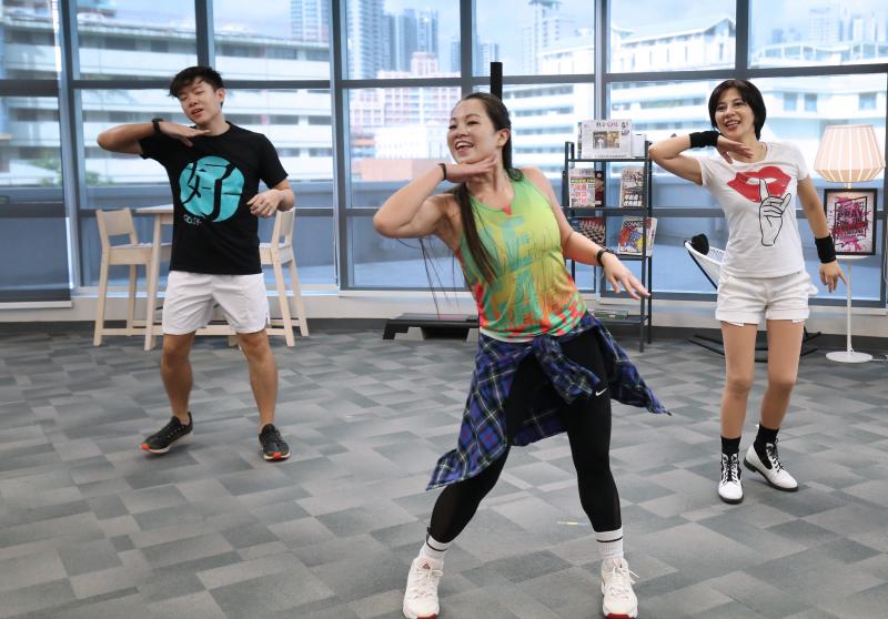 Come 'n exercise lydia chong