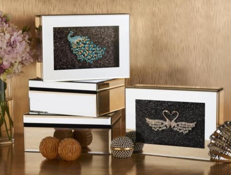 闪亮月饼盒。（新加坡凯煌酒店）