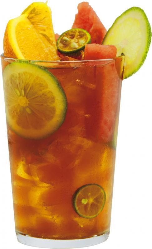 R&B采用台湾优质乌龙茶搭配各类水果调成较健康果茶。