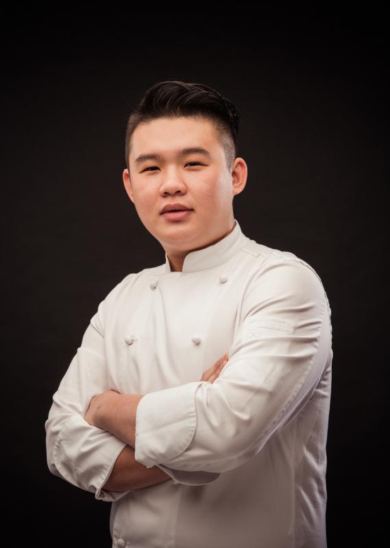 李毅豪从小时候爱吃的食物寻菜色灵感。