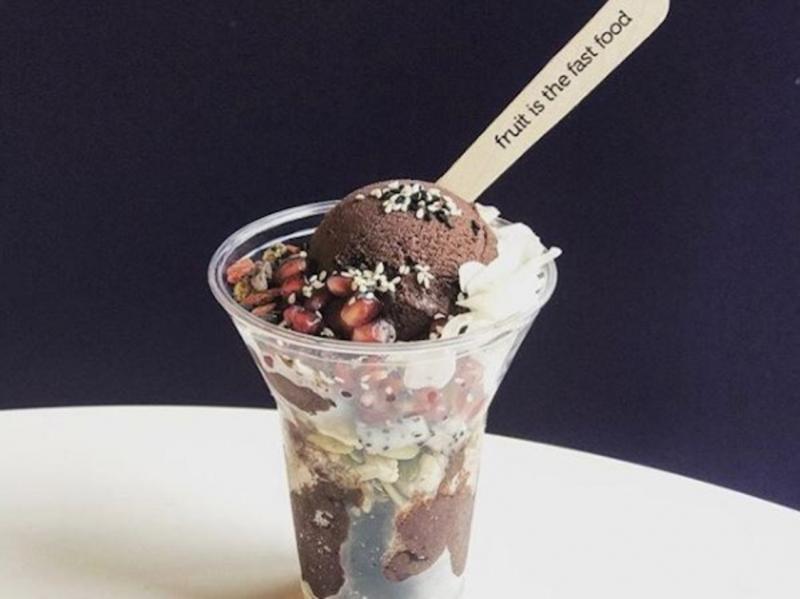 Seed and Soil的巴西莓甜品。