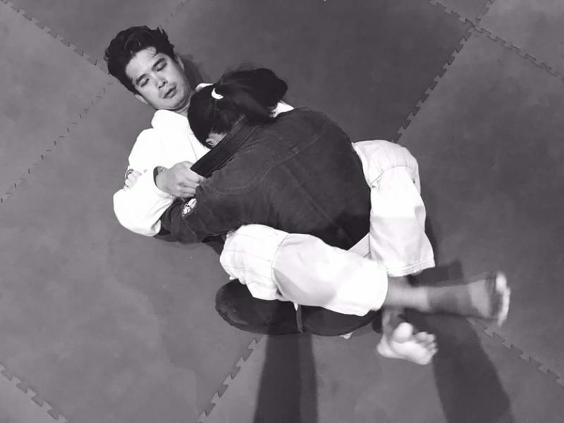 洪瑀声在本地也练习巴西柔术。