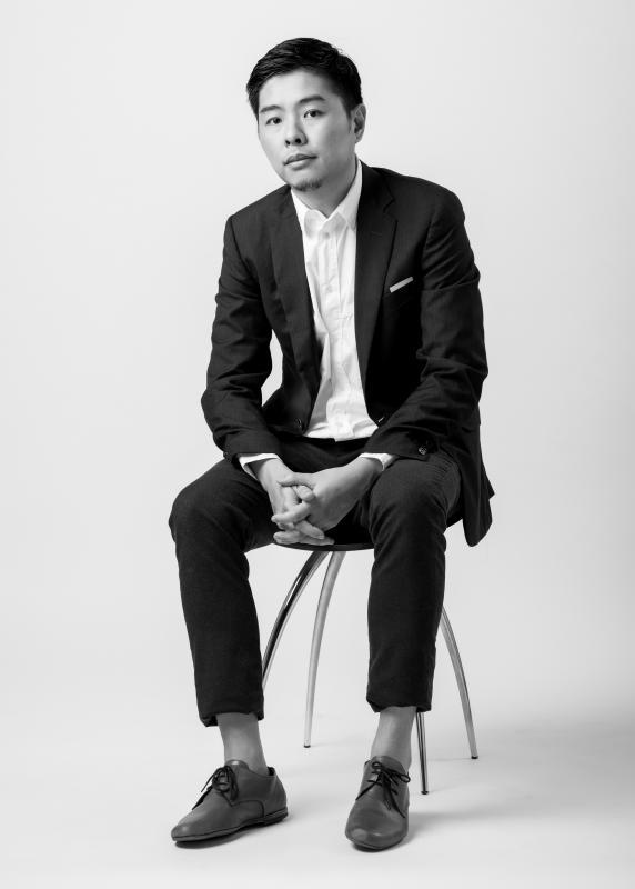 41岁的FDAT建筑设计事务所创办人孙俊雄(左图),是一位花园城市孕育出来的新一代建筑师。