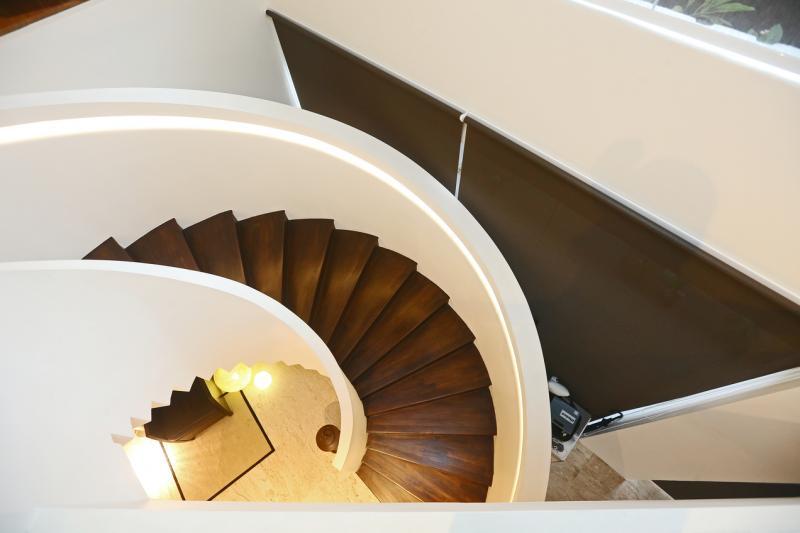 具特色的螺旋式楼梯。