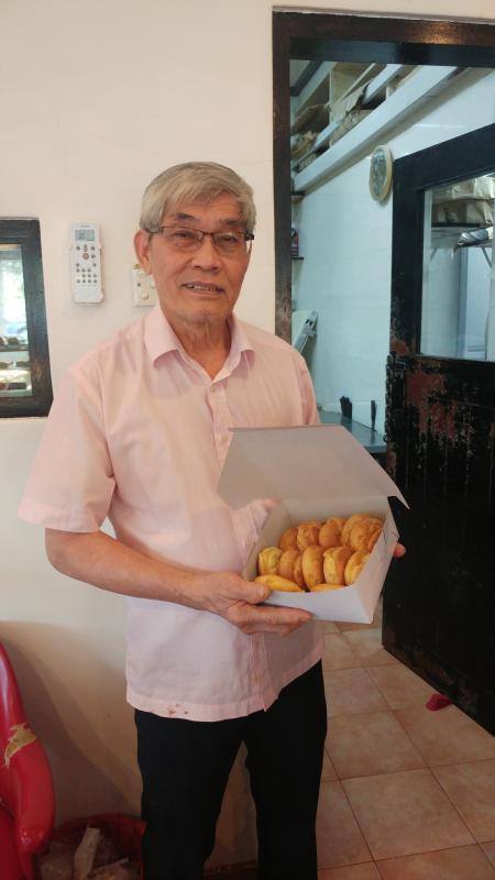 lao_zi_hao_xi_bing_dian_2-060118_Large.jpg