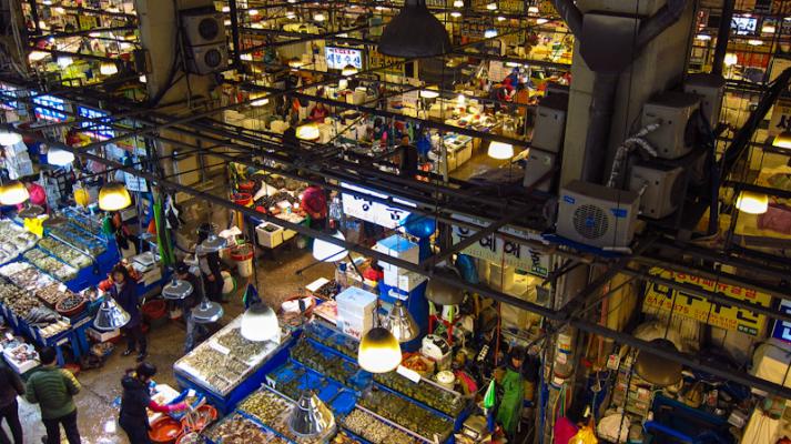 noryangjin_fish_market_Small.jpg