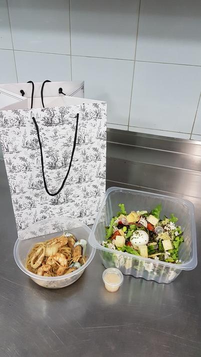 法式餐馆Antoinette也提供餐食外卖服务。