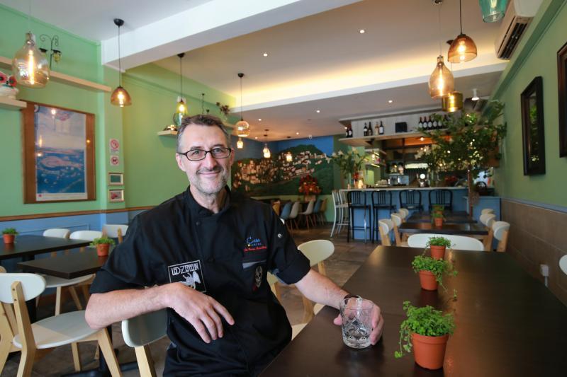 曼尼尼要在餐馆营造在家用餐的氛围。（唐家鸿摄）