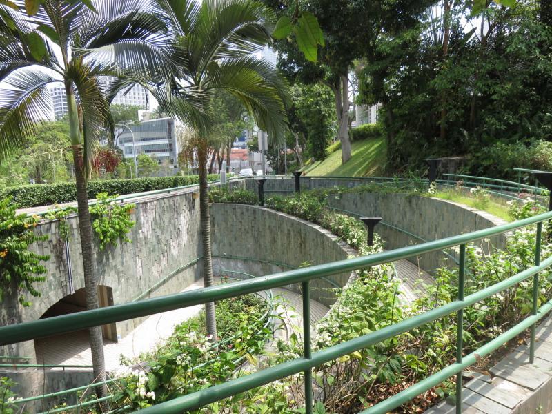 位于康宁坡的旋转“梯阶”。