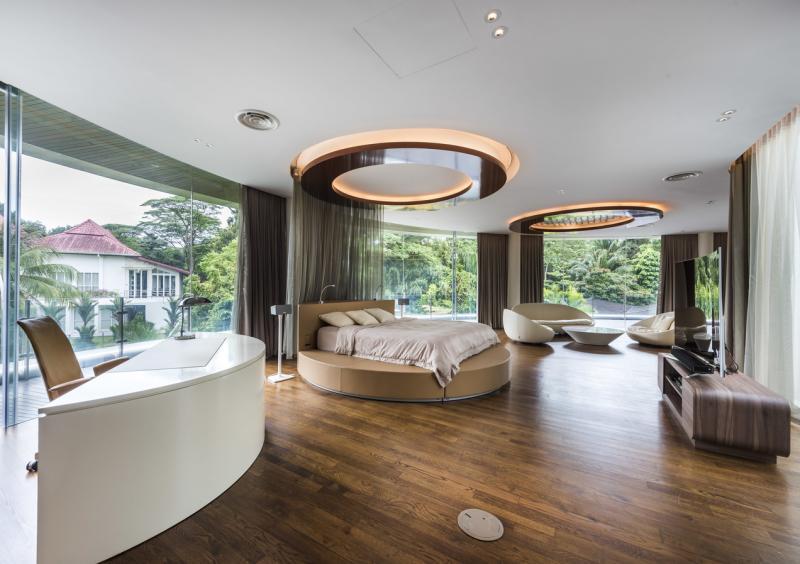 设计独特的卧室，也与整体建筑的弧形元素相呼应。