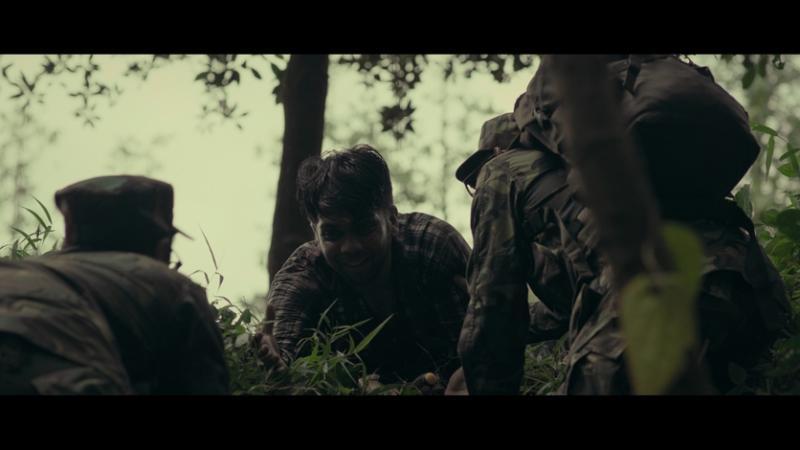 本地印度族演员达斯在《阿里巴巴》被雇主丢弃树林，幸好被阿兵哥救起。（blue3asia提供）