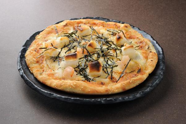 kabe_no_ana_-mochi_mentaiko_pizza_16.90_Small.jpg