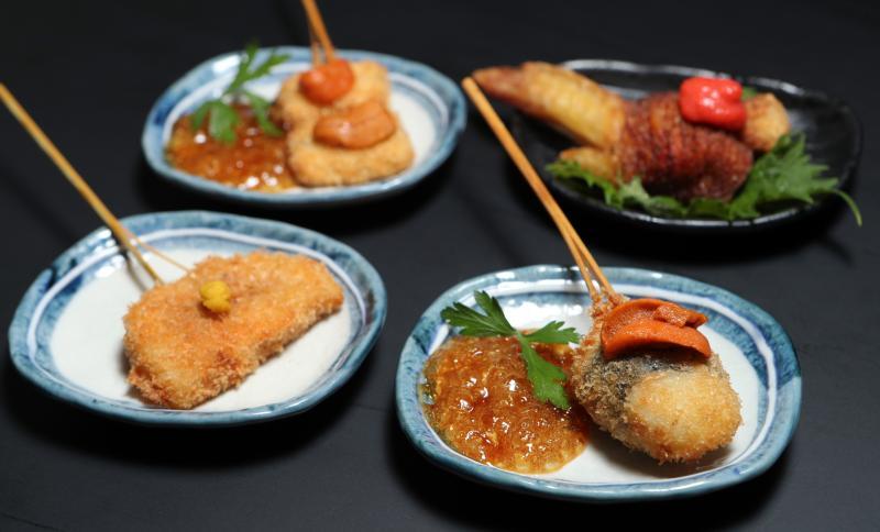 Panko有多种口味的炸串。(林泽锐摄)