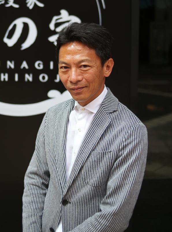 日本百年老字号宮川本廛的第四代掌舵人吉田吉完。