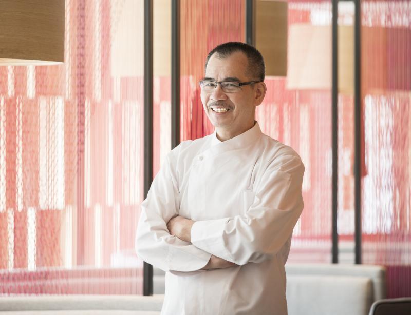 宴中餐馆执行主厨黎志森有超过40年的经验。