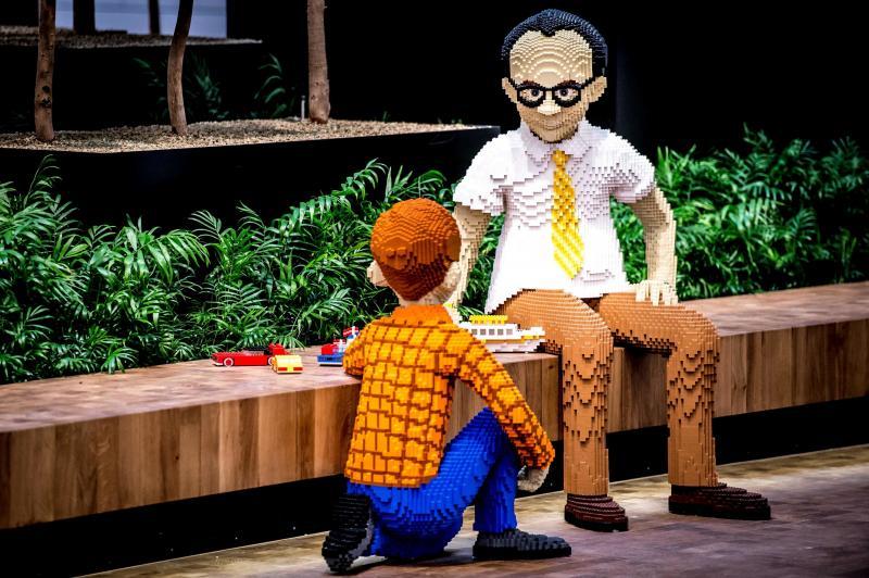 教导高才班的师长，须关注学生的心理状况，许多高才生面临情商赶不上智商的烦恼。（法新社）