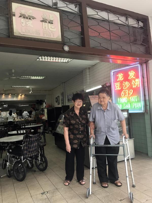 jie_mei_zai_long_fa_mai_dou_sha_bing_2-140618_Large.jpg