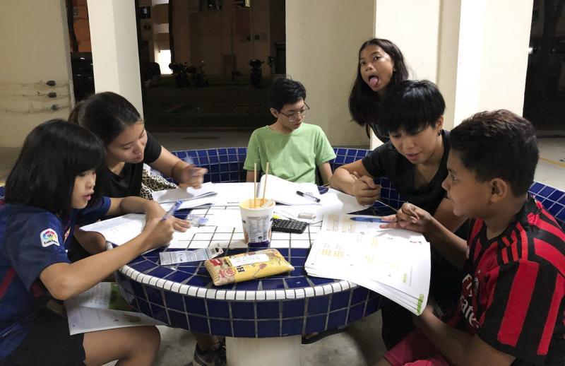 每个星期五的补习班是小朋友们的活动重心。(黄淑芬提供)