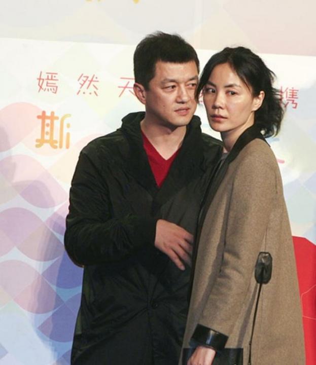 li_ya_peng_wang_fei__Medium.jpg