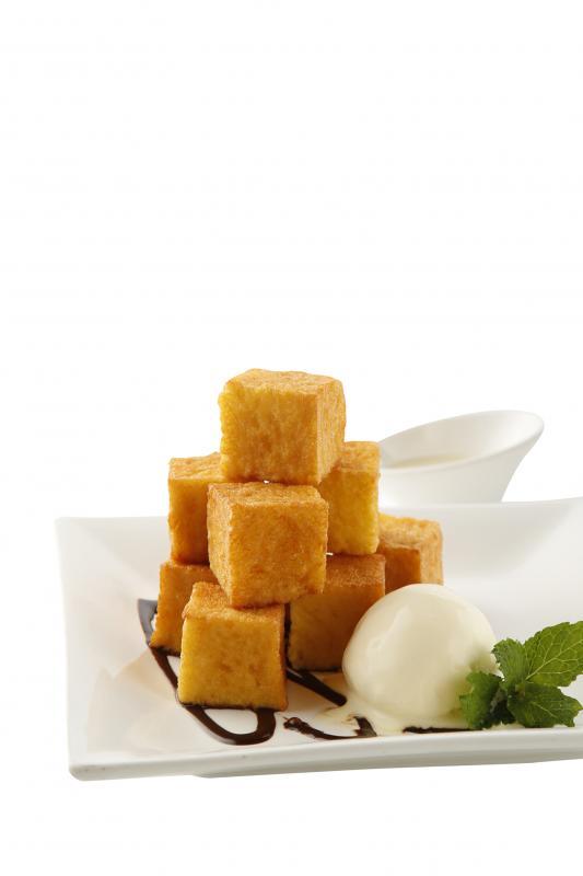 香港翠华港式茶餐厅的雪糕西多士。