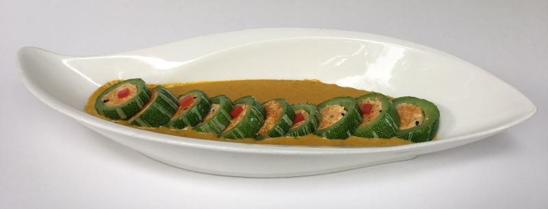 Song of India的蛇瓜酿乳酪。