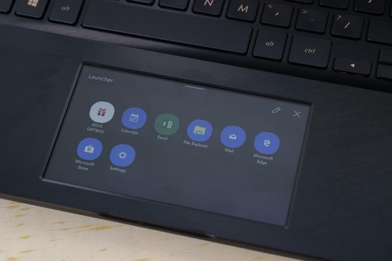 20180720_lifestyle_car-gadget_asus_zenbook-pro-15_04_Medium.jpg