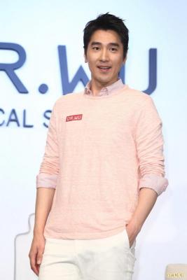 20180804_enews_smtaiwanstars4_Small.jpg