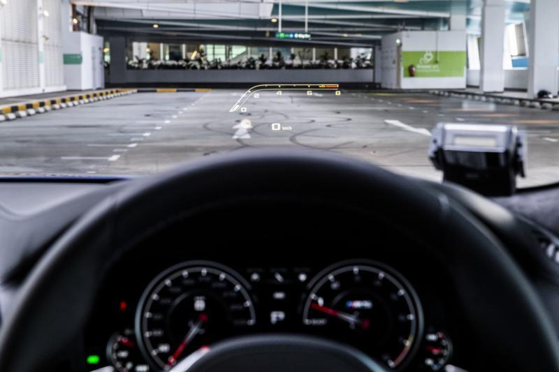 包括M全彩平视显示系统在内的功能参数都可设置,驾驶时可快速一键切换。