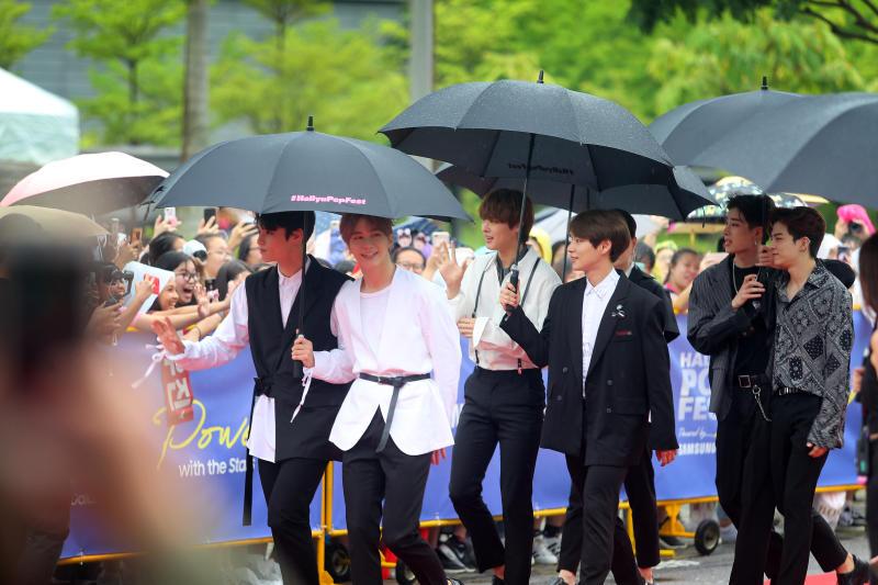 20180908_showbiz-han-06_Medium.jpg
