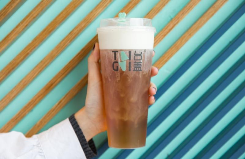 台盖的轻芝士小蝉乌龙。