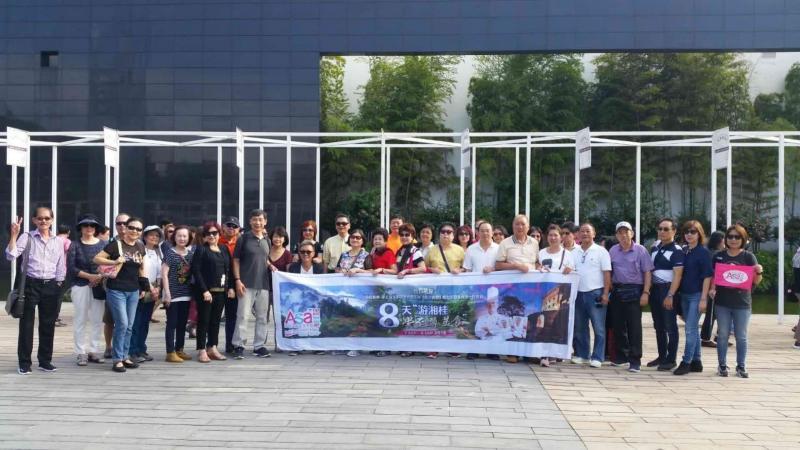 美食团团员因爱好美食而聚集一起,旅行时结交几个合得来的朋友是额外收获。