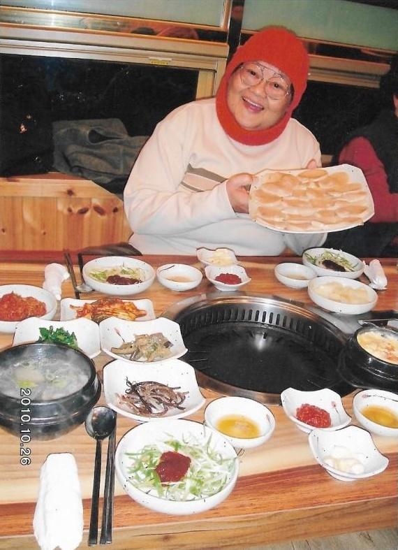 美食家林益民坚持出发前到当地考察。