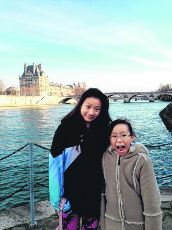 连家姐妹年幼时常跟父母出国度假，但近年两姐妹出国多半是为了参加竞赛。（受访者提供）