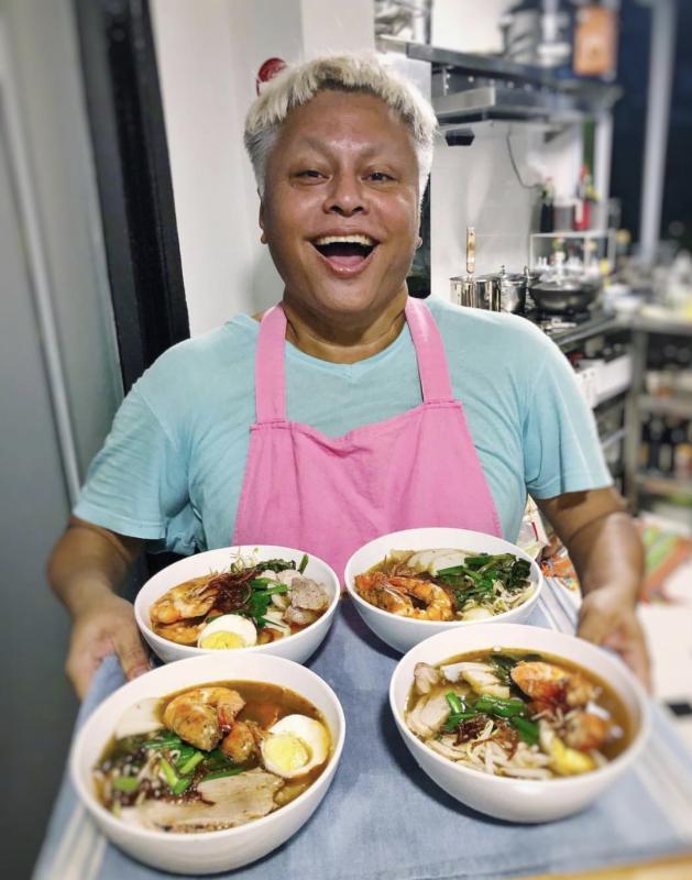 本地知名造型与彩妆师Tinoq Russell Goh今年2月当起私厨。