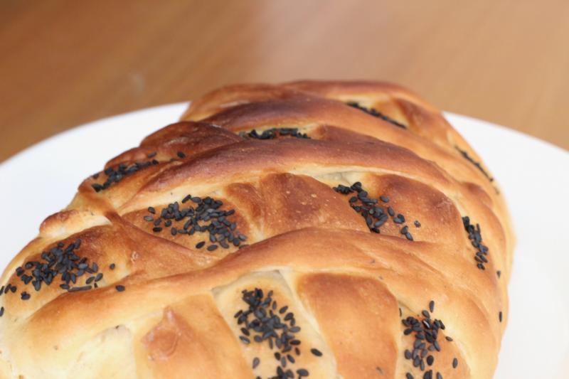 Dabo蜜糖面包是特别节庆的面包,加入香料,造型也特别。