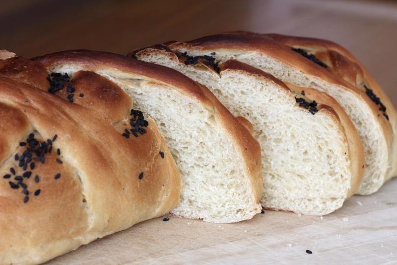 Dabo面包里,有了蜜糖牛油牛奶,质感特别柔软。