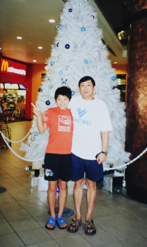 陶李学习与训练都由母亲陪伴，难得有机会与父亲相聚。（受访者提供）