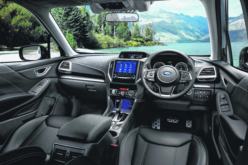 新Forester比上一代稍长、稍宽，其宽敞的内部空间是这辆新车的一大亮点。