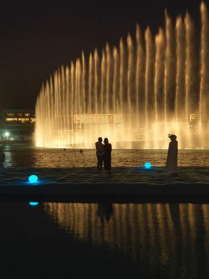 dubai fountain.jpg