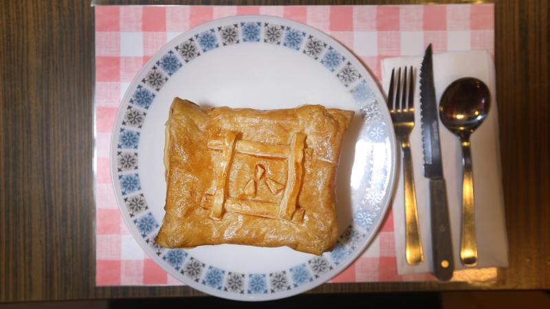 太子咖啡座招牌菜鸡肉派。(梁伟康摄影)