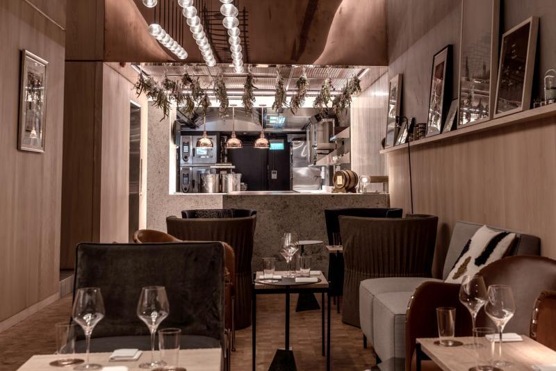 Zen由瑞典米其林三星名厨Bjorn Frantzen所开设。（Zen）