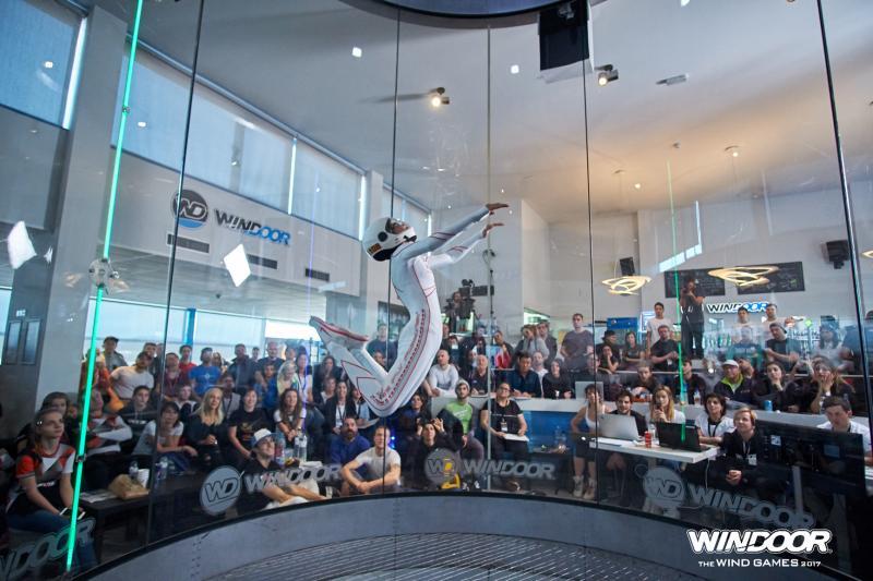 2017年,傅诗玲在西班牙举行的Windoor Wind Games世界锦标赛勇夺单人花式公开赛和单人速度赛冠军,为她赢得世上最快女飞人的荣衔。(档案照)