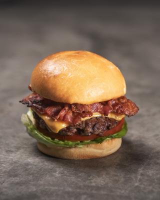 omakase_applewood_smoked_bacon_cheeseburger_Small.jpg