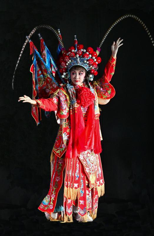 年仅16岁的陈纬恬对自己在台上的演出要求完美。(受访者提供)