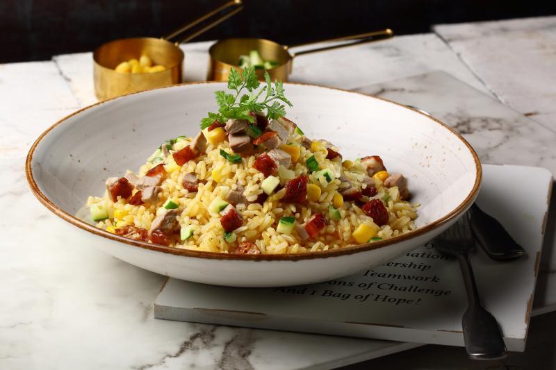 用鸭油炒的鸭肉炒饭。