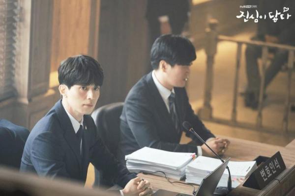 20190211_enews_smkoreastars1_Small.jpg