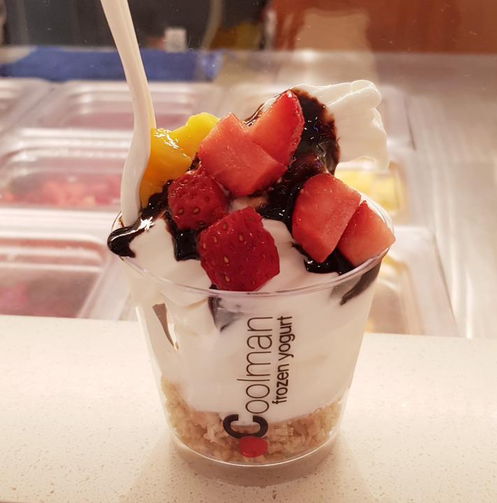 Coolman Frozen Yogurt
