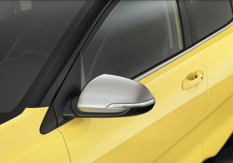 车内有六个安全气囊。