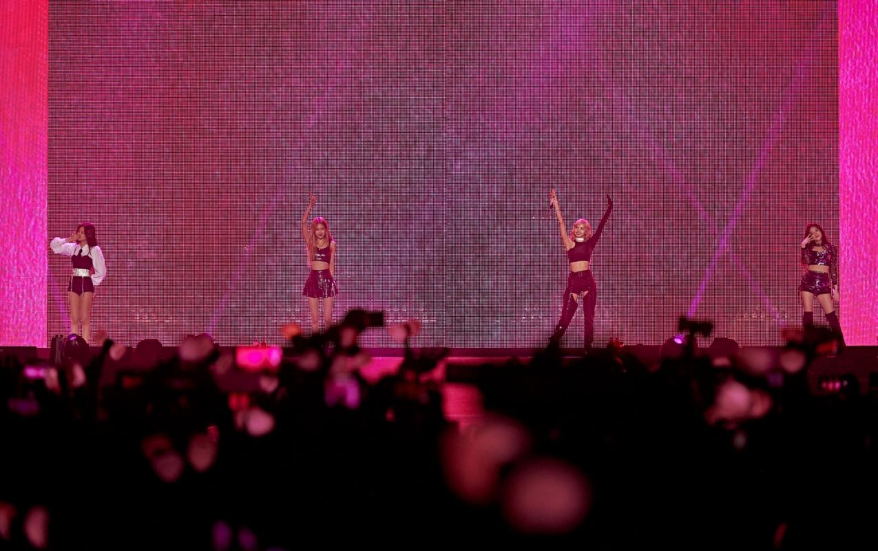 20190218_showbiz_blackpink2_Large.jpg
