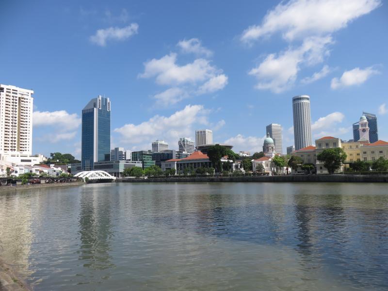 明信片上常见的新加坡河景观。